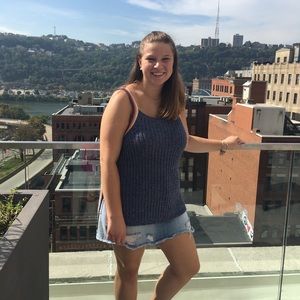 Meet your Posher, Tessa